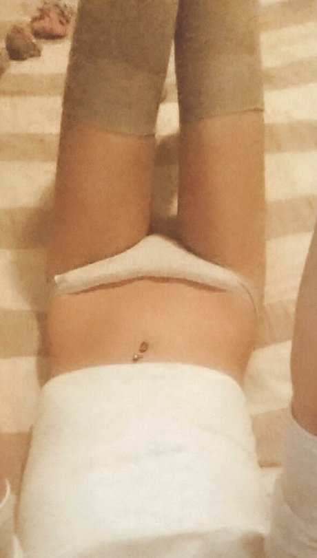 Myropesbunny model erotic gallery