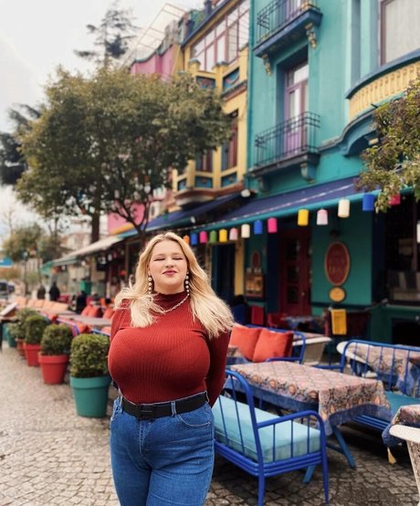 Julia Chegodar pornstar perfect images