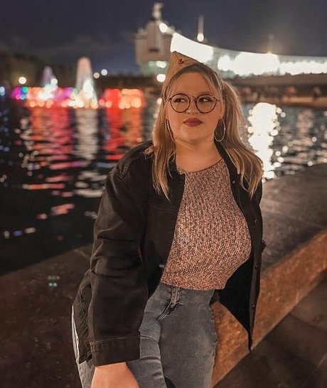 Julia Chegodar hd pornstar gallery