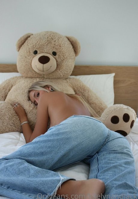 Kaelynandjack star hot image