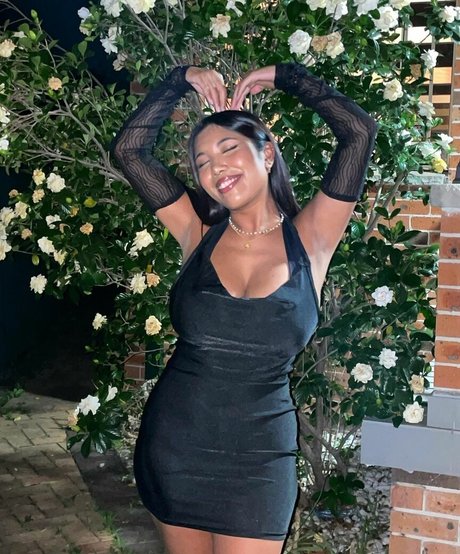 Sml Prsn hd model pic