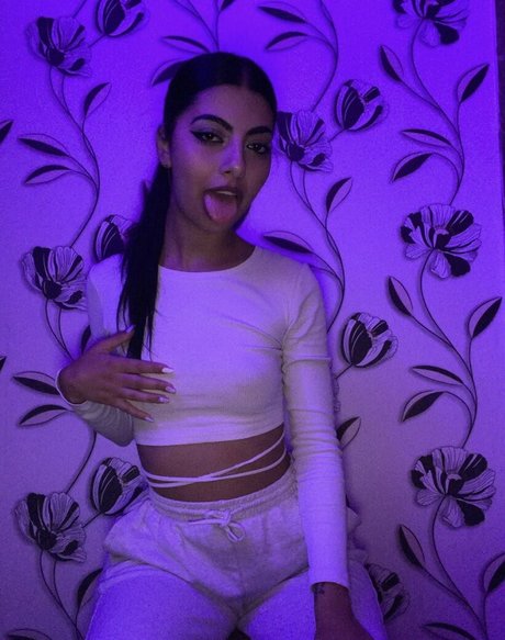 alecsandraa a pornstar hot photos