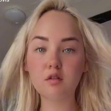 natscholi pornstar erotic image