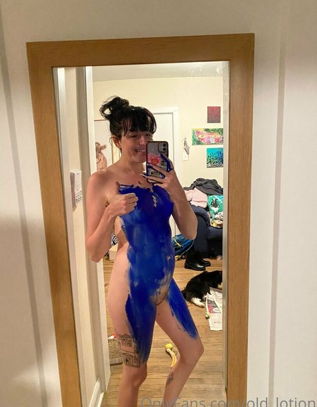 Lotion Wizard star naked img