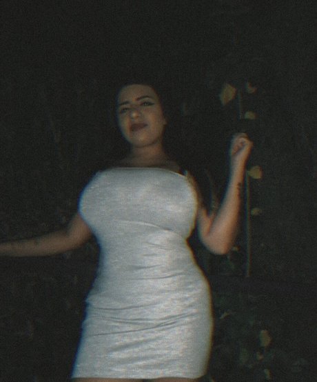 Kimberly Hdeez exclusive model picture