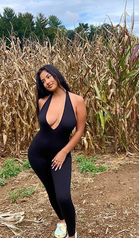 Lucero Crystal star perfect picture