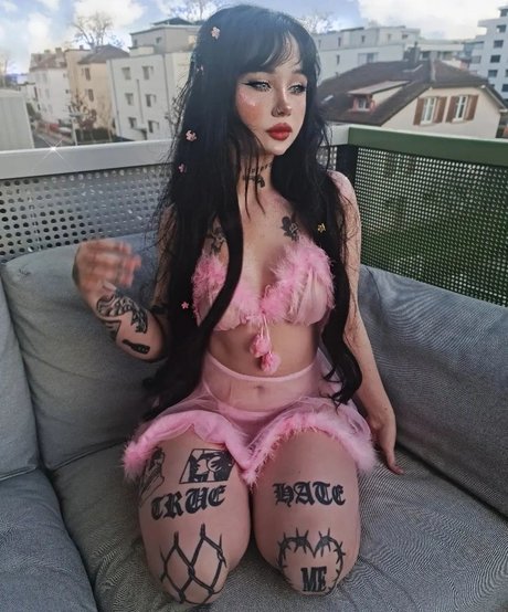 SaltyBxxbe star nudes pictures