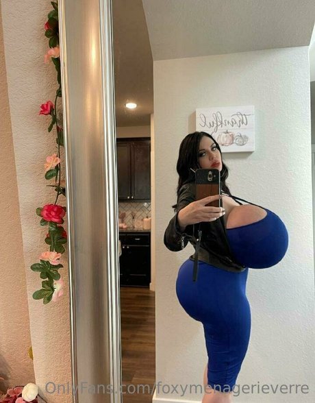 Foxy Menagerie Verre star sex gallery