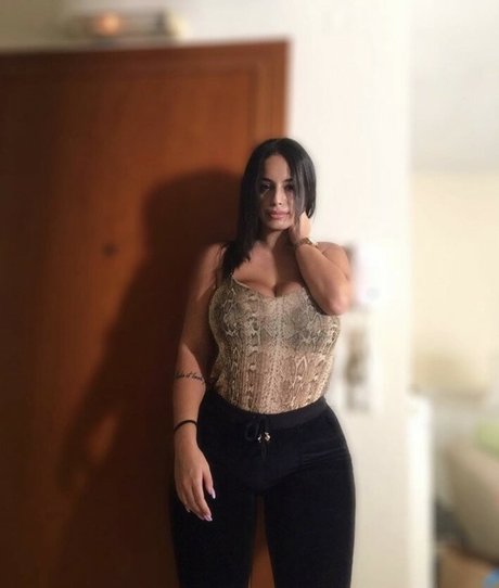 Chrysanthie pornographic model pics