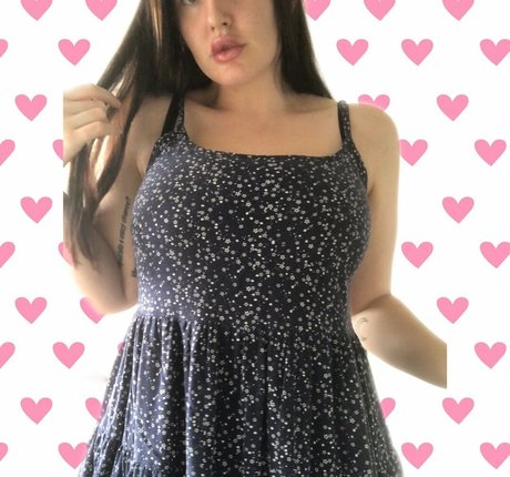 Tayla Cooper model art photo