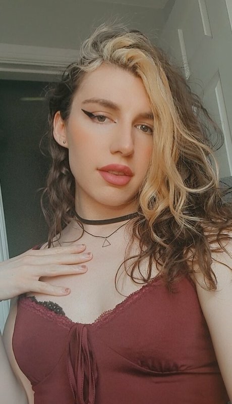 izzy winterz model best archive