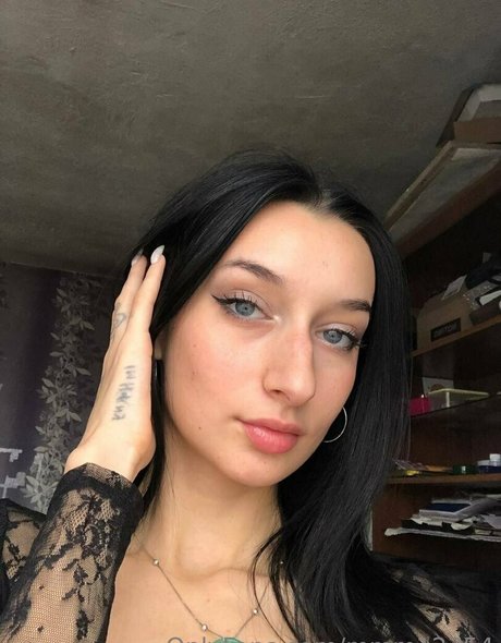 RoxyMilano pornstar high quality pic