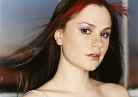 Anna Paquin star adult images
