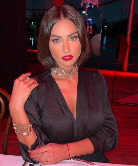 Claudia Martin model porn archive