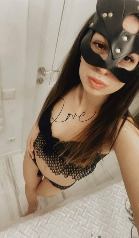 Darina Rey free star img