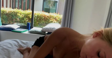 Stunning Sofie Profile pic