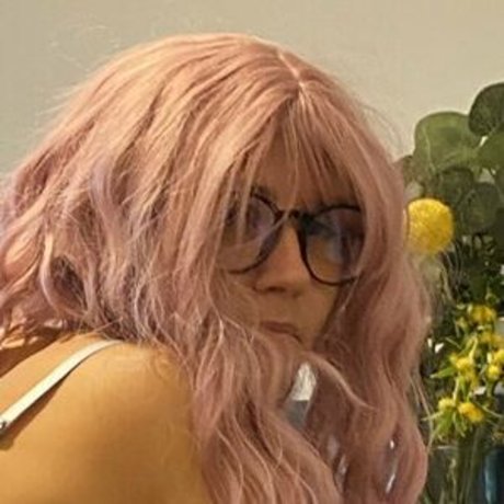 Miss Bunda model beautiful pictures