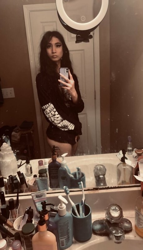 TgirlofSeoul sexy actress image