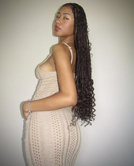 The Temptress porn model image