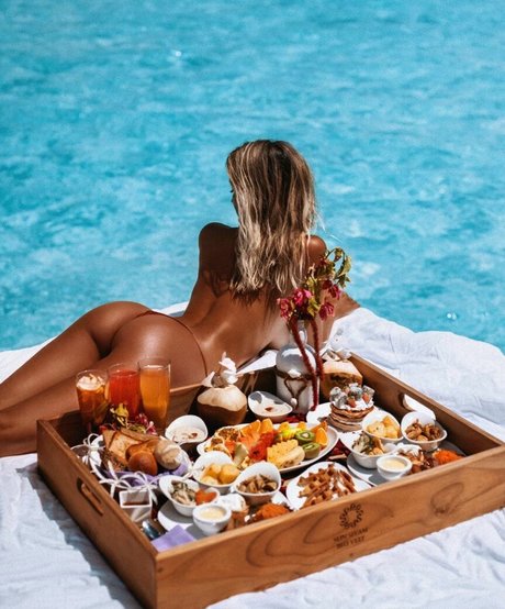 Mary Nabokova pornstar sexy pics