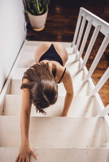 Violet Lee pornstar img