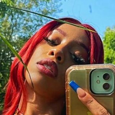 Giana Malise adult star pics