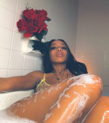 Giana Malise porn star img