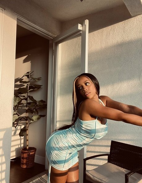 Giana Malise model best photos