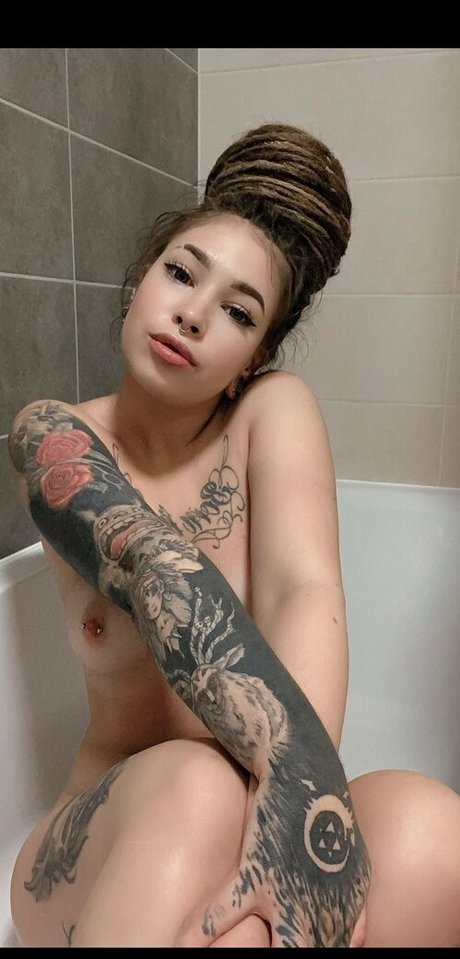 lovelychris nudes actress archive