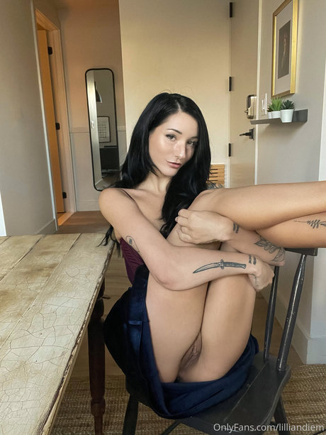 Lillian Diem model porn gallery