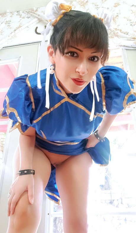 XOXO Darling model beautiful galleries