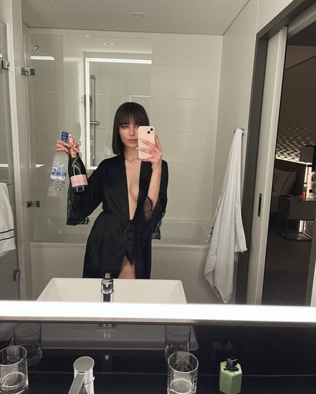 CocoLayth pornstar nude pics