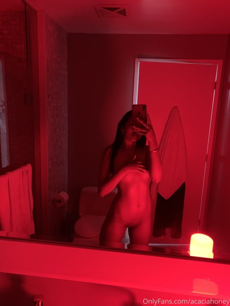 Acacia Henley hot pornstar photos