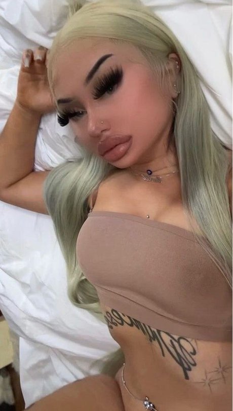 Goyard Wallet pornstar free pictures