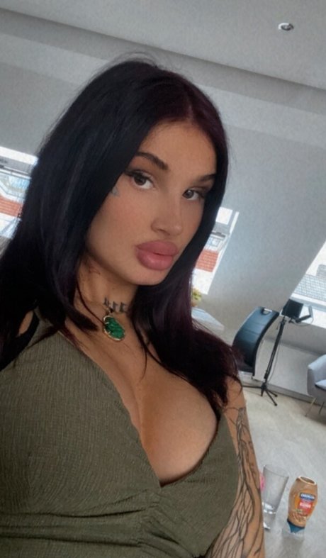 Badgybaby sexy star images