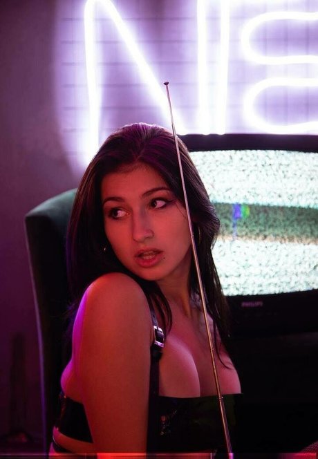 Valentina Guide sexy pornstar images