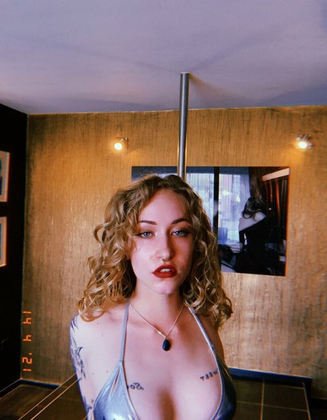 empressscarlett nudes model picture