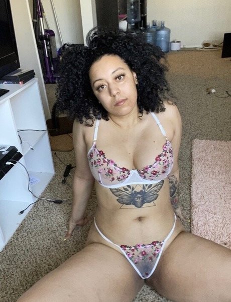 Hoekusho hot actress photos