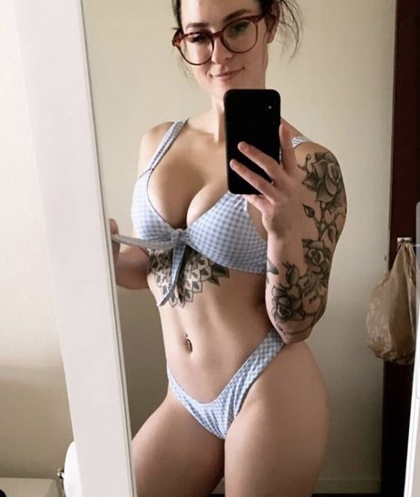 Nerdypeachbabe free pornstar photos