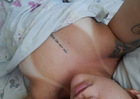 Bi Mejia naked actress img