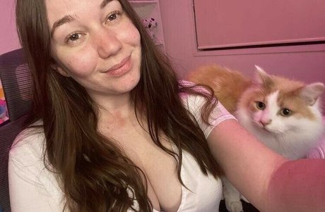 Itsbordie Bordie pretty actress image