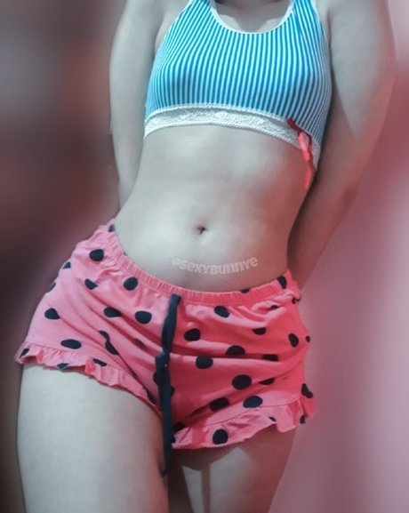 Sexybunnye2 model nice pics