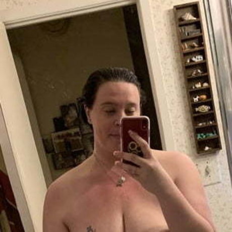 Juicy June star nude picture