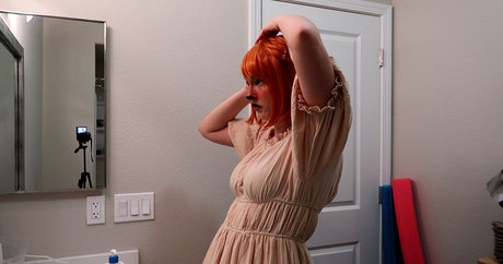 softlygaloshes sexy actress picture