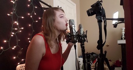 softlygaloshes star pornographic photos