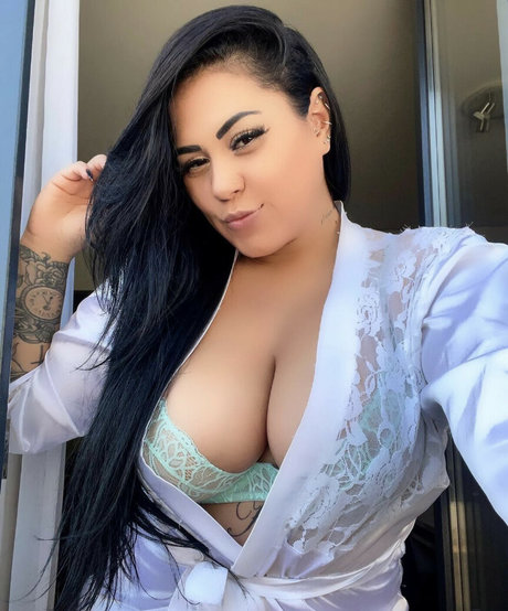 Thammy Raiza model porn images