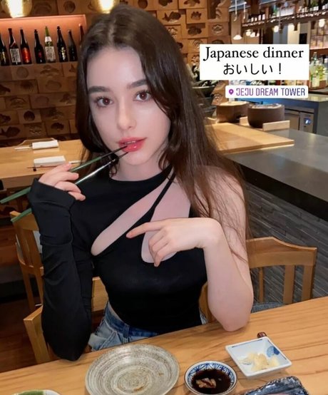 Dasha Tarab model hot picture