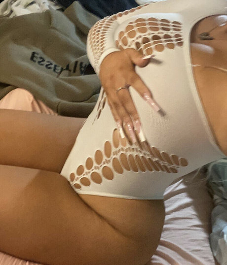 Giannamalave perfect actress image