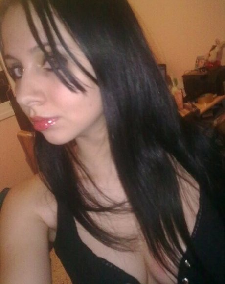 Jennie Naz xxx model image