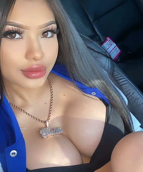 Carlita Silvestre hot pornstar images